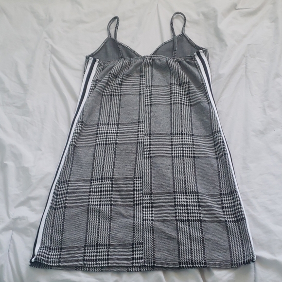 Summer mini dress - Picture 3 of 4